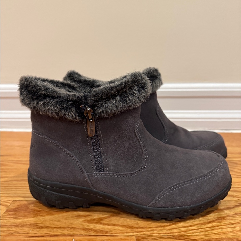 Khombu size 7 winter ankle boots